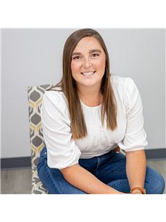 Izzy Smith - RE/MAX Boone Realty