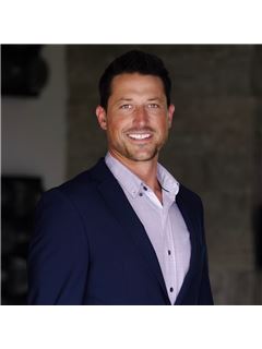 Levi Sinak - RE/MAX Lake Of The Ozarks