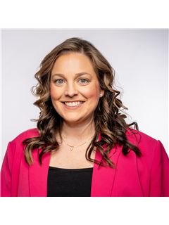 Beth Outz - RE/MAX Jefferson City