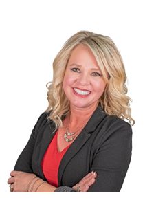 Amy Erickson - RE/MAX Lake of the Ozarks