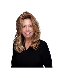 Eileen Bisges - RE/MAX Lake Of The Ozarks