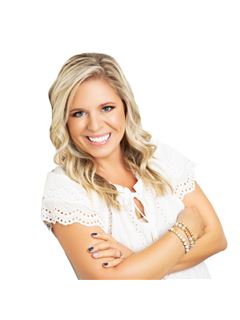 Jen G. Colvin - RE/MAX Jefferson City