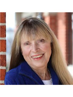 Julie J. Shiery - RE/MAX Jefferson City