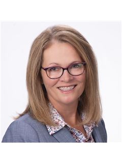 Jennifer A. Lincoln - RE/MAX Boone Realty