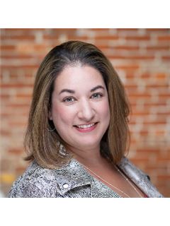 Melani Pena - RE/MAX Premier Realty