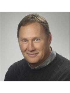 Mike Collins - RE/MAX Boone Realty