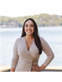 Sophia Marr - RE/MAX Lake of the Ozarks