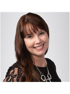 Sharon I Schlueter - RE/MAX Jefferson City