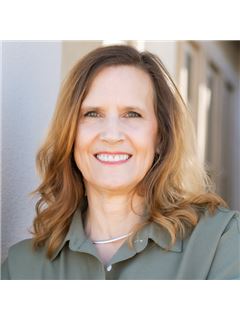 Beth Steele - RE/MAX Boone Realty