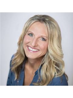 Nikki Sutherland - RE/MAX Boone Realty