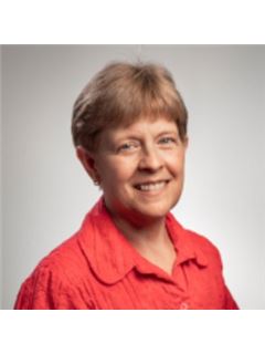 Suzanne Crews - RE/MAX Premier Properties