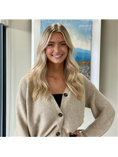Agente Associado                                   - Lily Downey - RE/MAX Lake Of The Ozarks