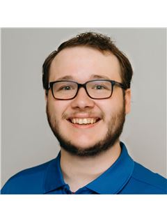 Agente Associado                                   - Conor Byrne - RE/MAX Boone Realty