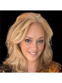 Shelley Cullen - RE/MAX Lake Of The Ozarks