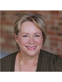 Donna Hepburn - RE/MAX Boone Realty