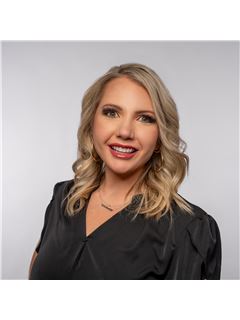 Kylie Boeckman Home Team - RE/MAX Jefferson City