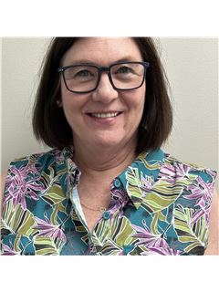 Linda K. Hallmark - RE/MAX Professional Partners