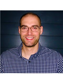 Jonathan Guy - RE/MAX Advantage South