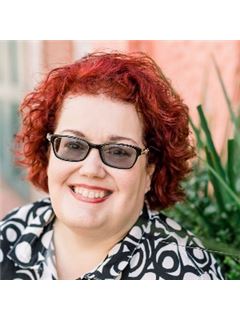 Beth Scharwath - RE/MAX Real Estate Partners