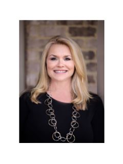 Vicki E McKee - RE/MAX Unlimited