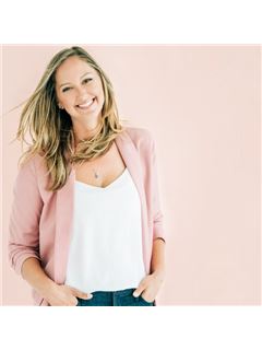 Stephanie Cantrell - RE/MAX Tri-Star