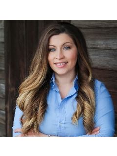 Hallie Landry - RE/MAX Properties