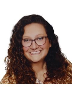 Cassie Carter - RE/MAX Advantage South