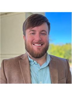 Hunter Brown - RE/MAX Paradise