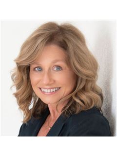 Angela Chance - RE/MAX Tri-State