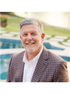 Associate - David L. Saulters - RE/MAX Real Estate Partners