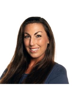 Carrie Olsson - RE/MAX Real Estate Partners