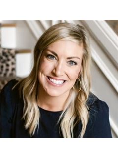 Sarah Scarbrough - RE/MAX Alliance