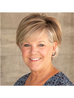 Bonnie Johnson - RE/MAX Advantage South