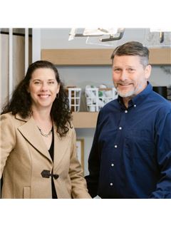 Carrie & Steve Turner - RE/MAX Alliance