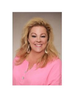 Paige B Chappelle - RE/MAX Paradise