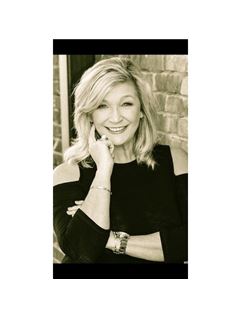 Sherry Johnston - RE/MAX Around the Lake