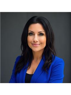 Kayla Robinson - RE/MAX Real Estate Partners