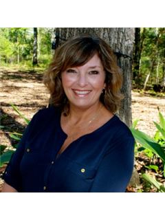 Michelle Lowery - RE/MAX Advantage South