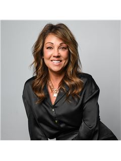 Monica Covington - RE/MAX Paradise