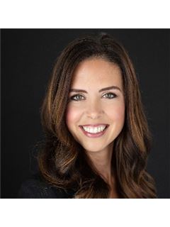 Emily J Fox - RE/MAX Unlimited