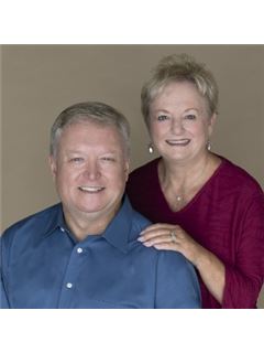 Mary Lou Vonderau - RE/MAX Advantage South