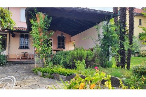 Commercio - Albergo - Astano, Tessin - CH - 54 - 119001001-2945