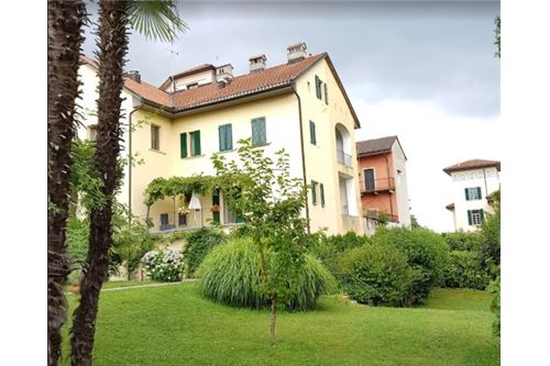 Commercio - Albergo - Astano, Tessin - CH - 56 - 119001001-2945