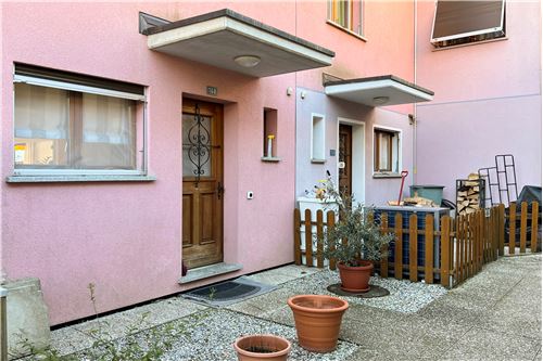 Kauf-Reihenhaus-Cugnasco, Tessin-118461074-84
