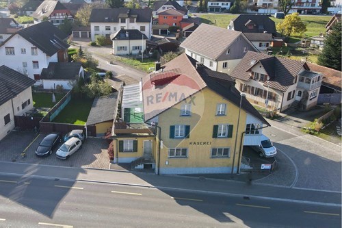 Kauf-Haus mit Gewerbeanteil-Seetalstrasse 132  -  Schafisheim, Aargau-110050039-58
