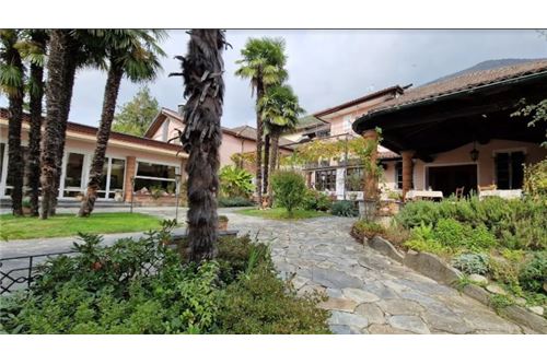 Commercio - Albergo - Astano, Tessin - CH - 51 - 119001001-2945