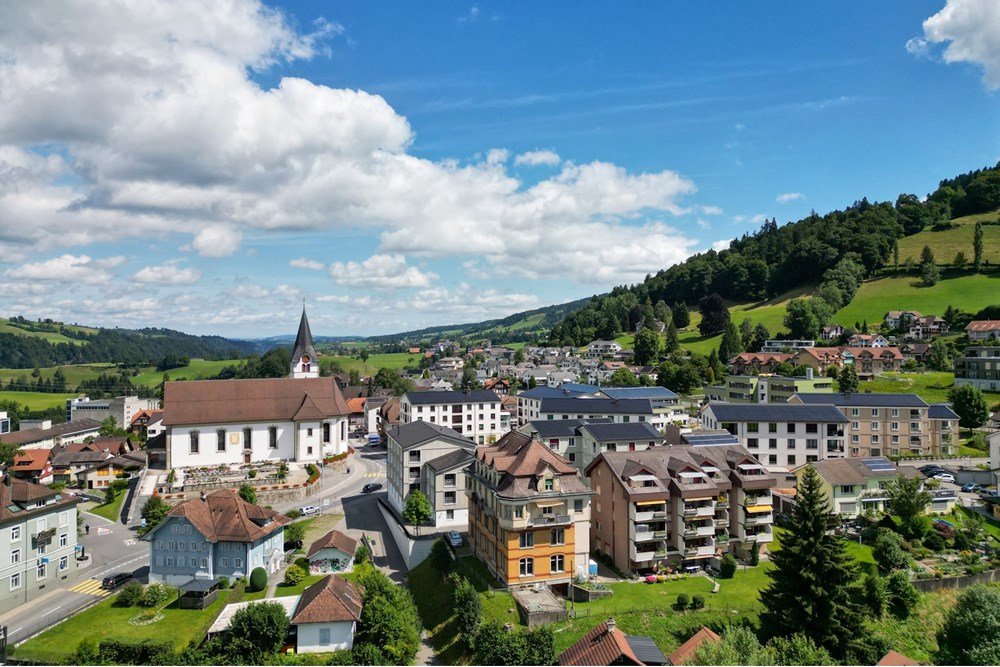 Mehrfamilienhaus - Kauf - Entlebuch, Luzern - dji_fly_20250723_113854_909_1753264415832_photo.JPG - 118181057-161
