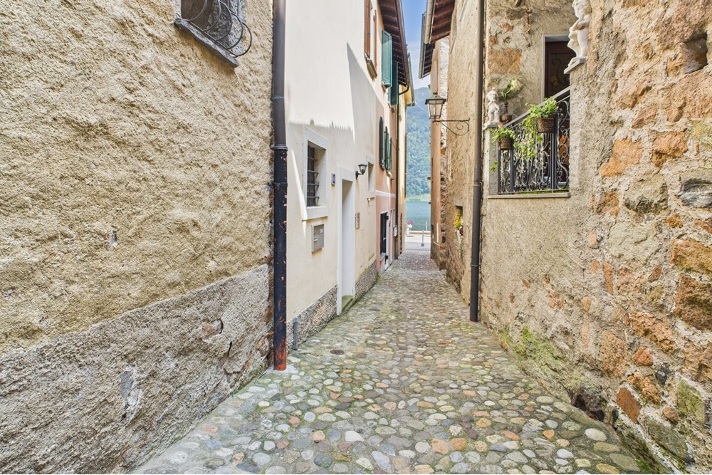 Mehrfamilienhaus - Kauf - Morcote, Tessin - CAM02262G0-PR0519-STILL085.jpg - 119921001-346