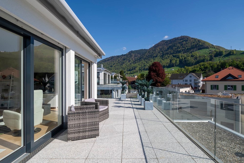 Attikawohnung - Kauf - Siebnen-Galgenen, Schwyz - 021 - Schorrenstrasse 1 8854 Siebnen (Daniel Blake Fotografie).jpg - 118471017-1