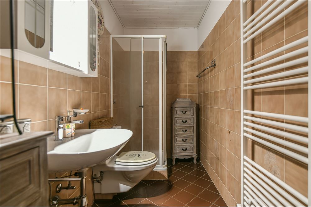 Mehrfamilienhaus - Kauf - Gordola, Tessin - Badezimmer / bagno - Badezimmer - 118461080-53